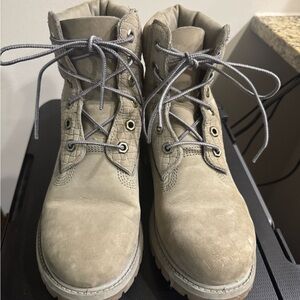 Timberland Women's Winter Boots - Tan